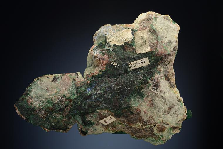 MALACHITE after AZURITE on SMITHSONITE